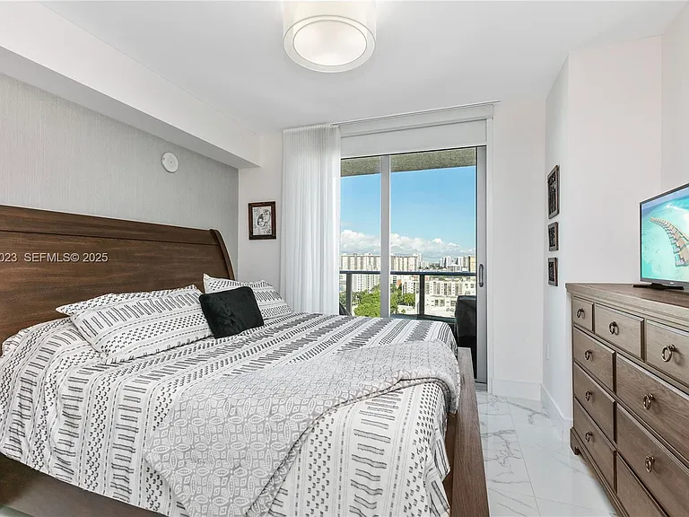 300 Sunny Isles Blvd #4-1607 — Photo 10