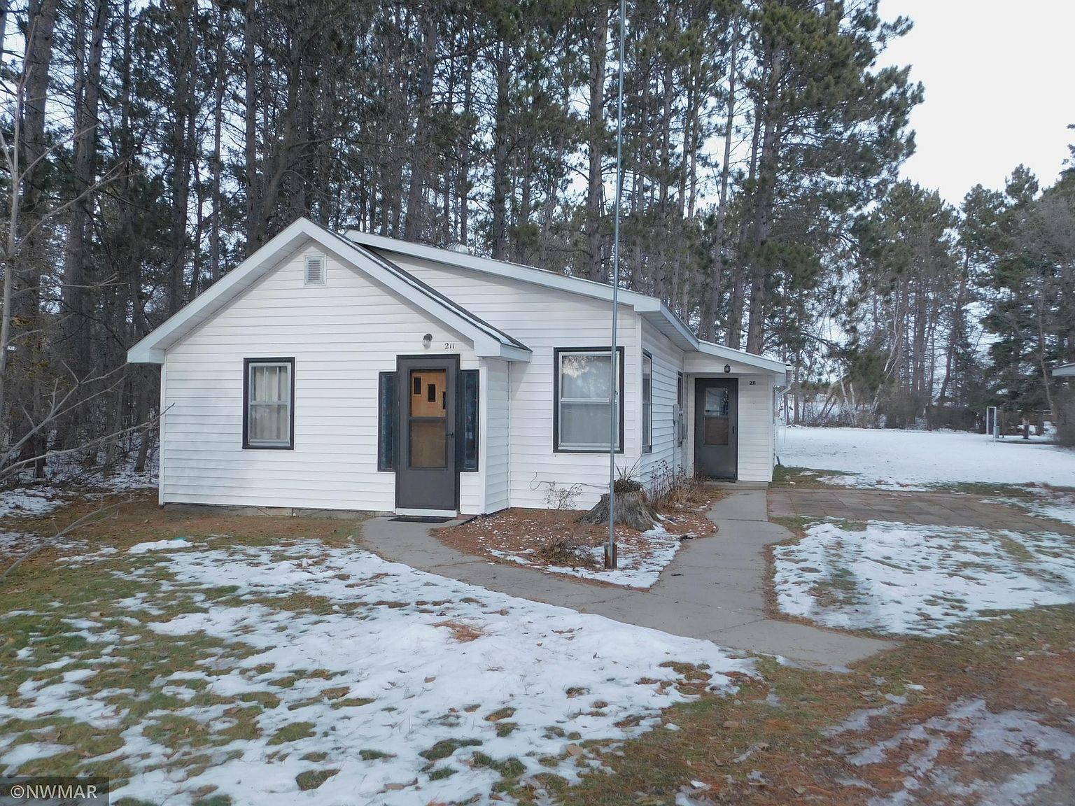 211 6th St NE, Bagley, MN 56621 Zillow