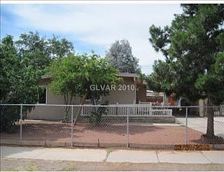 1st image of 2400 E Oakey Blvd