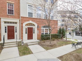 5657 Harrington Falls Ln #T, Alexandria, VA 22312