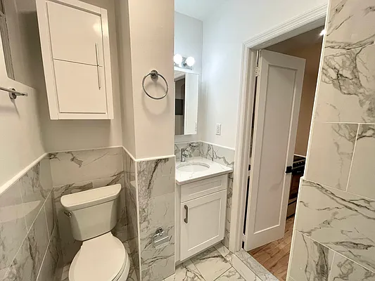 Rented by J PRESTON AND ASSOCIATES INC | media 17