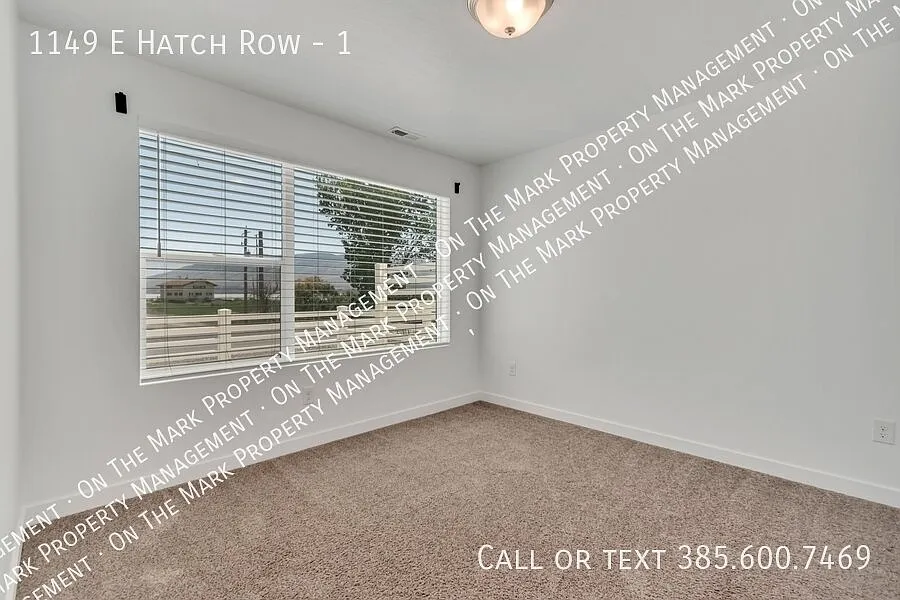 Spectacular View Townhome in Northshore — Photo 4