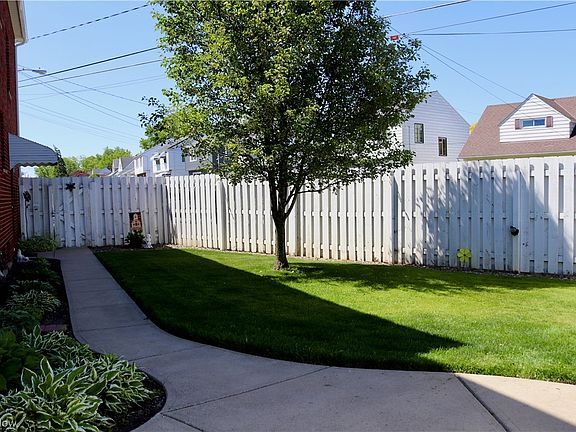 3rd image of 8416 Kenton Ave
