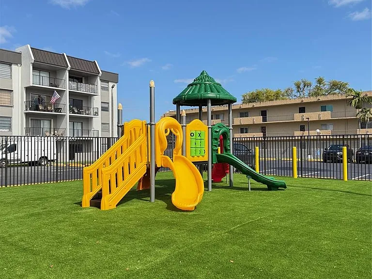 10403 N Kendall Dr #A209 — Photo 21