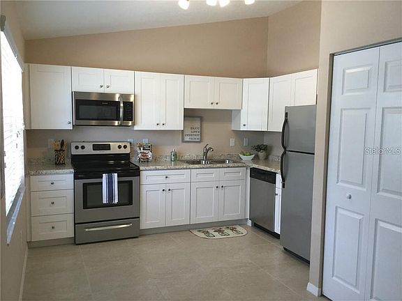 2nd image of 2780 Cypress Dr