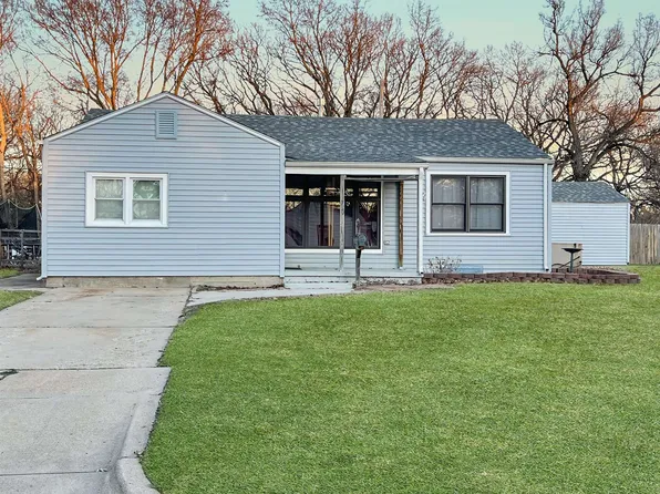 2720 S Southfork St, Wichita, KS 67216