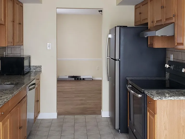17 Fieldstone Dr — Photo 5