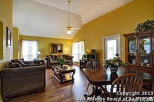 5th image of 424 Margo St