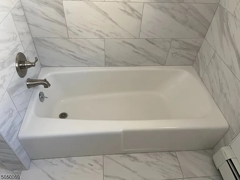 418 Montclair Ave #2 — Photo 10