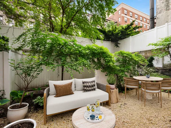 517 West 46th Street image 1 of 9