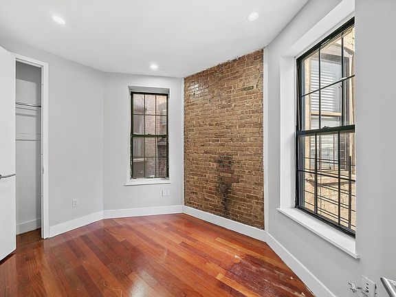 4th image of 116 E 19th St APT 3C