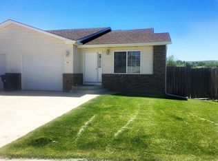 606 Trails Cir, Gillette, WY 82718