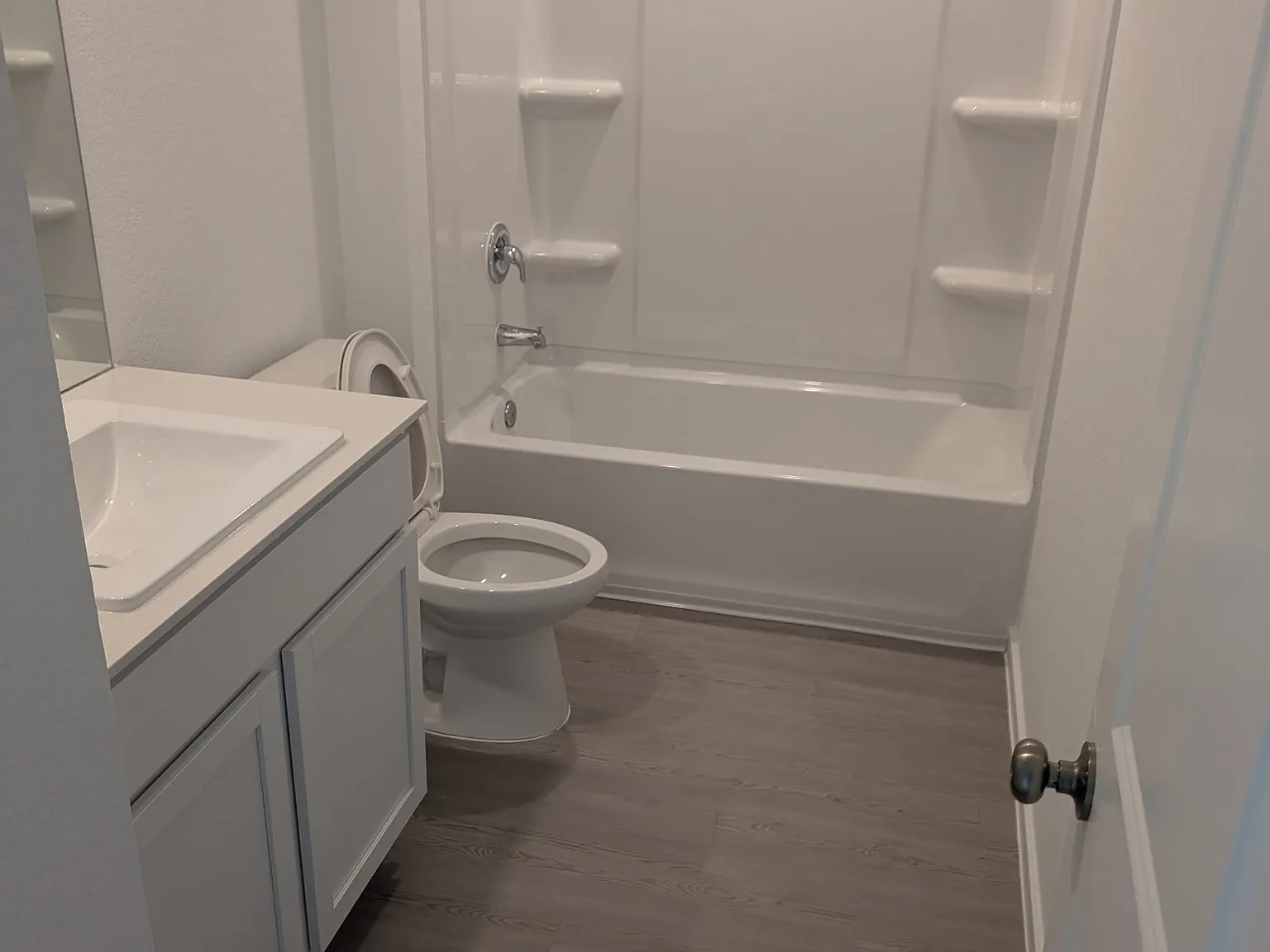 4 bed, 1600 sqft, $700 — Photo 3
