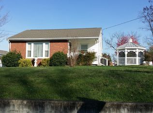 300 Peachtree St, Johnson City, TN 37604