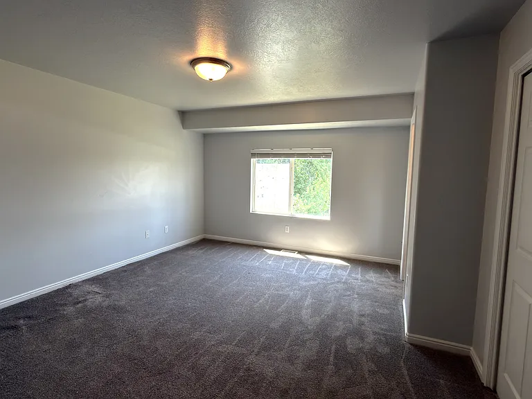 1517 W 600 N — Photo 10