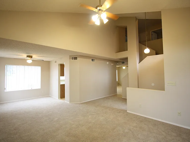 3642 W Pony Trl — Photo 3