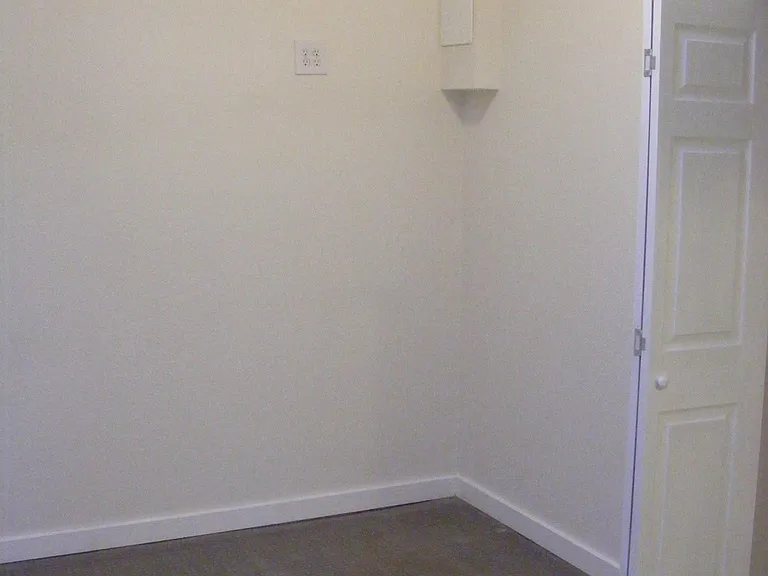 111 N Park St #C — Photo 6