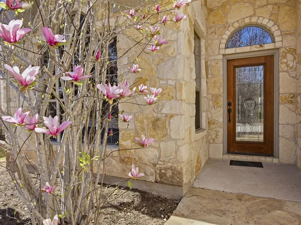 715 Enchanted Rock Trl, Georgetown, TX 78633