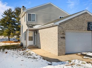 409 Irvine Rd #409, Champaign, IL 61822