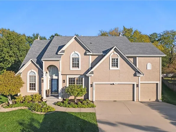14209 Hadley St, Overland Park, KS 66223