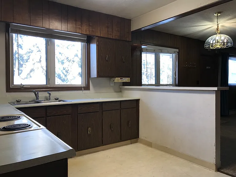1871 Kiana St — Photo 3