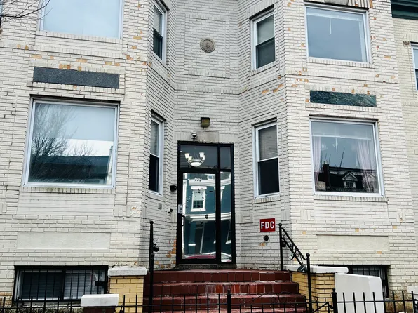 732 Park Rd NW APT B-4, Washington, DC 20010