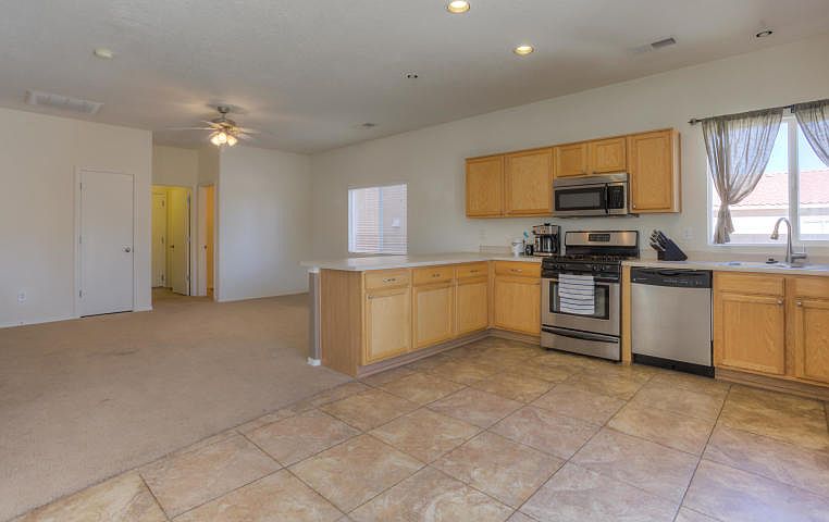 2nd image of 7628 Calle Armonia NE