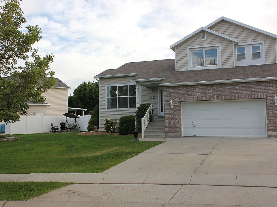 1st image of 8722 S Deep Creek Cir