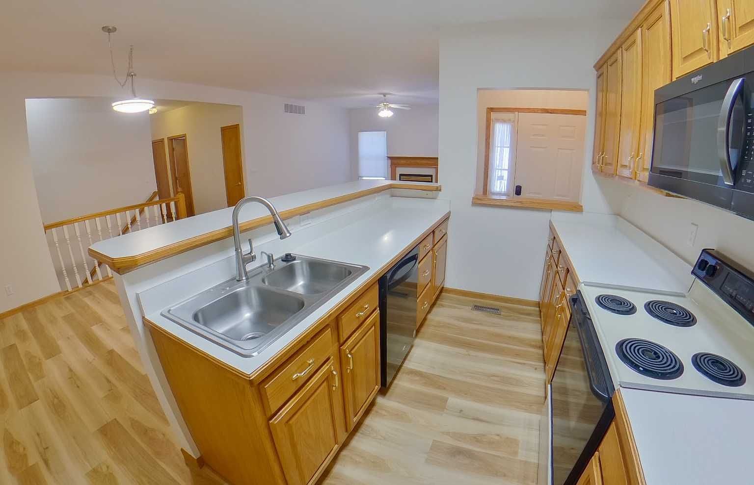 2851 Kelly Dr, Manhattan, KS 66502 Zillow