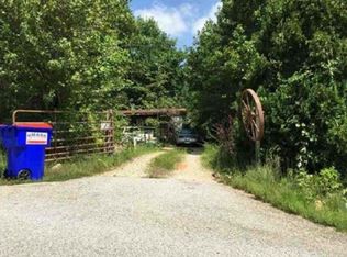 106 The Pines Rd, Cleveland, GA 30528