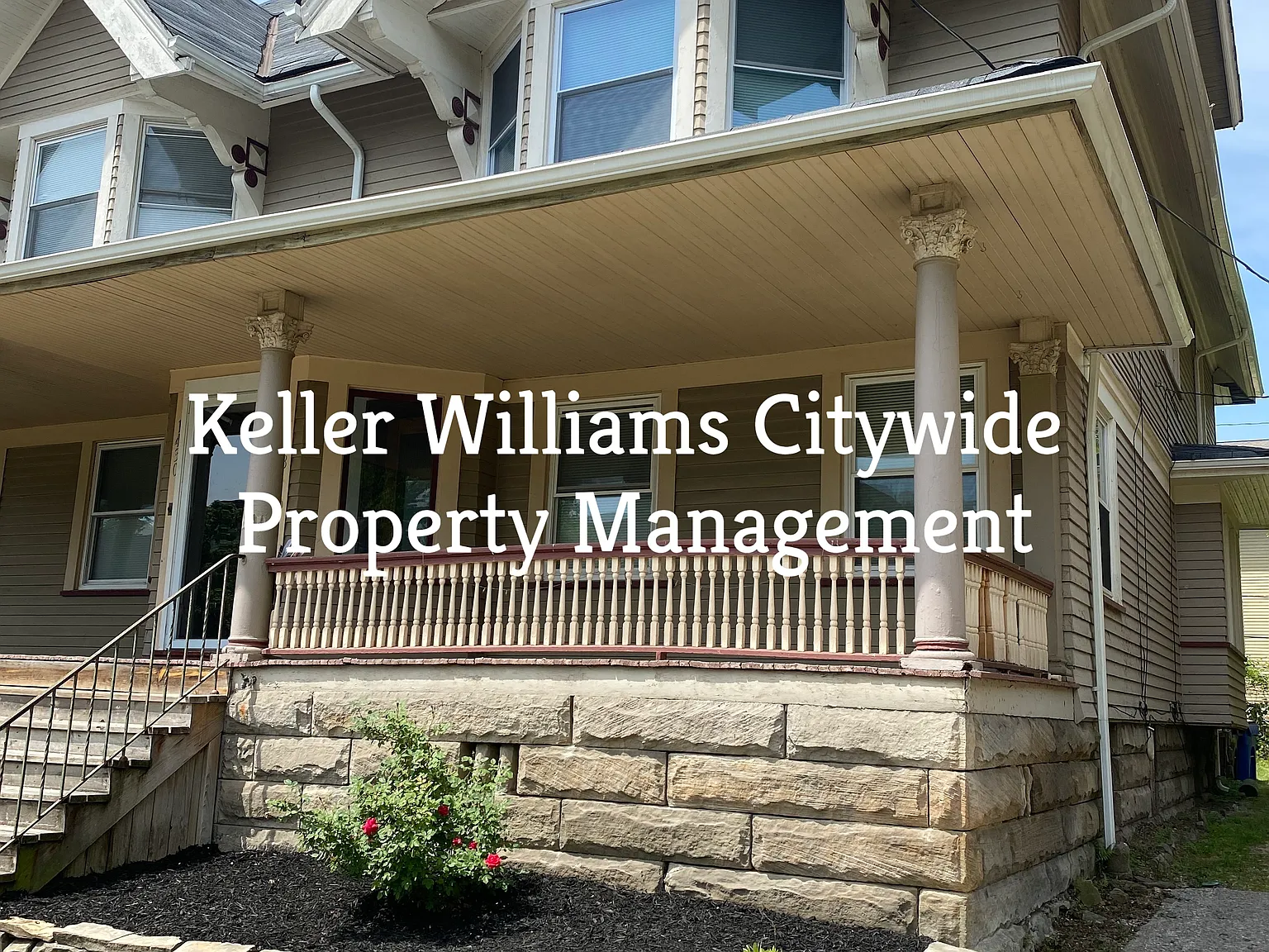 4 bedroom 3 bathroom side by side duplex Edgewater Neighborhood! — Photo 2