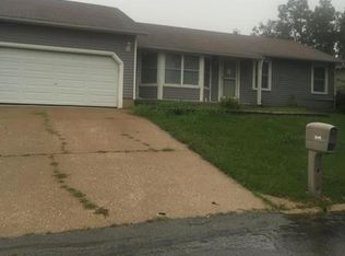 3549 Stonemill Dr, Arnold, MO 63010