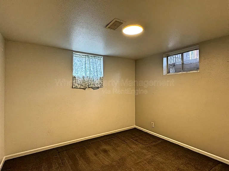 7071 Ruth Way — Photo 33