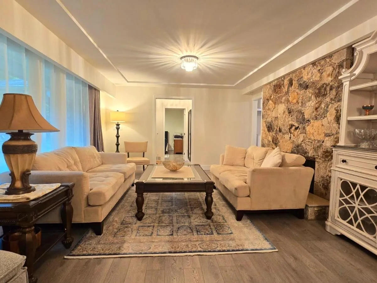 2 bed, 1495 sqft, $4,500 — Photo 4