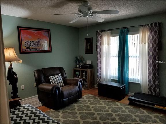 3rd image of 639 Crane Dr