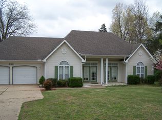 52 Cherokee Rd, Cherokee Village, AR 72529