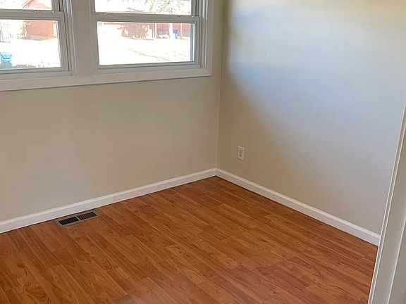 4th image of 1070 Grenoble Ln