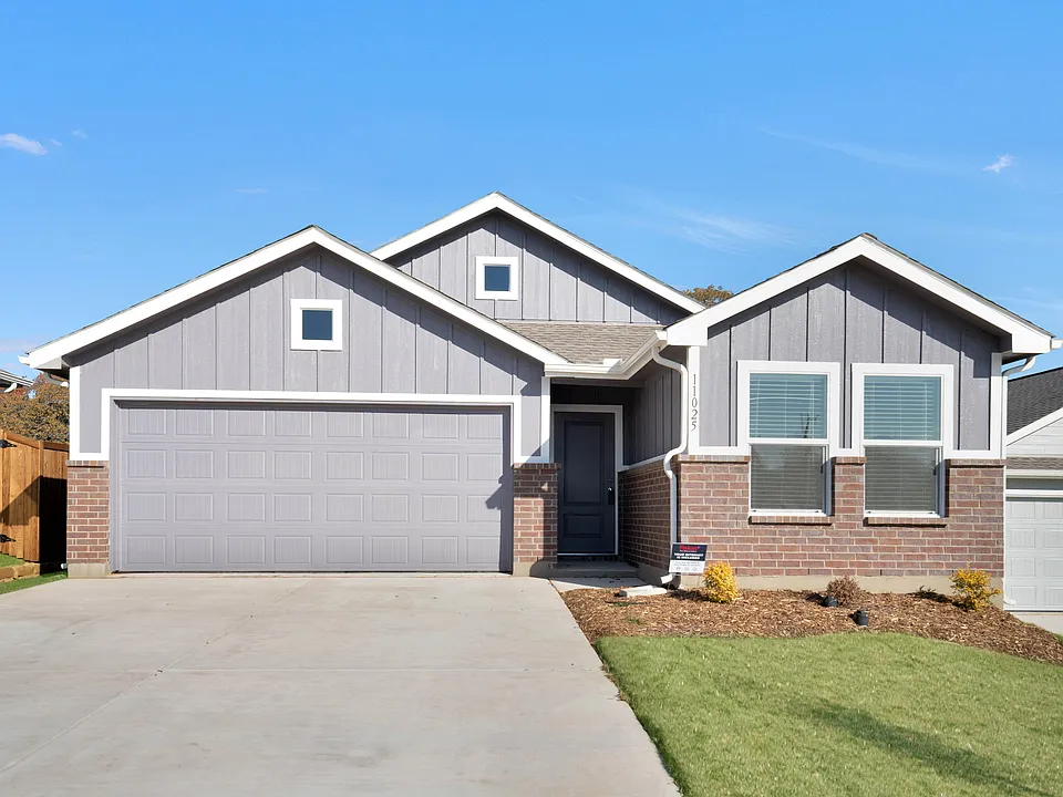 11025 Triple Crown Ct