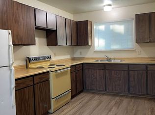 1615 Olive Ave #37, Redding, CA 96001