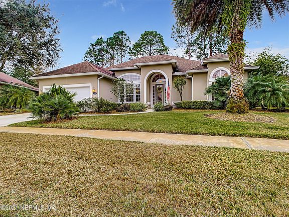 4th image of 1052 Oxford Dr