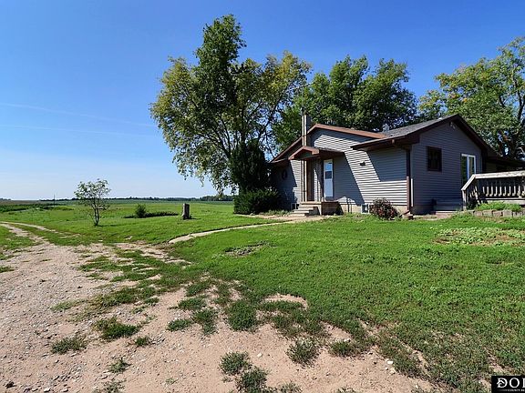 3rd image of 1274 County Road B