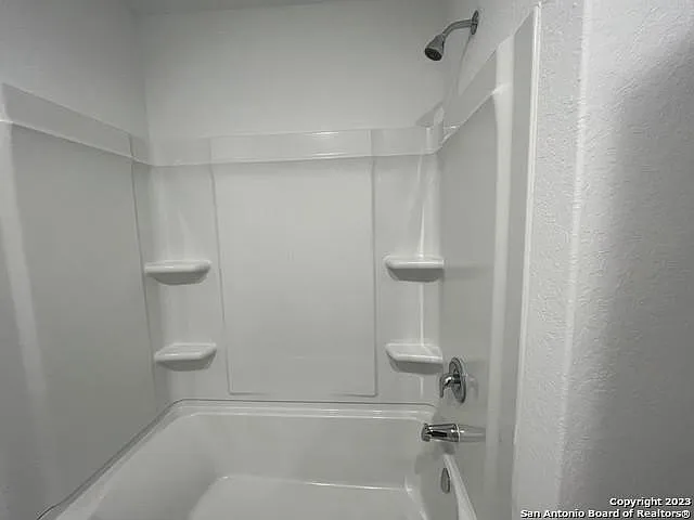 2421 Double Oak Dr — Photo 10