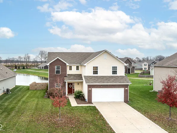 1215 Boulder Ln, Fortville, IN 46040