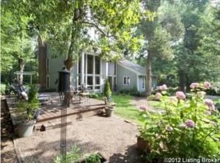 12309 Holly Ln, Anchorage, KY 40223