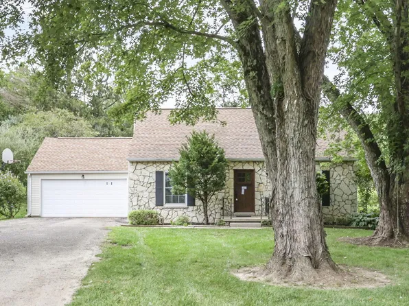 3270 Raccoon Valley Rd, Granville, OH 43023