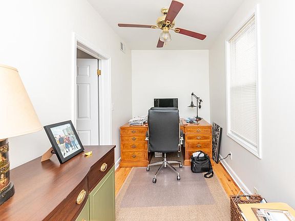 3rd image of 2428 W Carmen Ave #2F