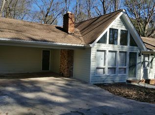 1831 N Oak Dr, Lawrenceville, GA 30044
