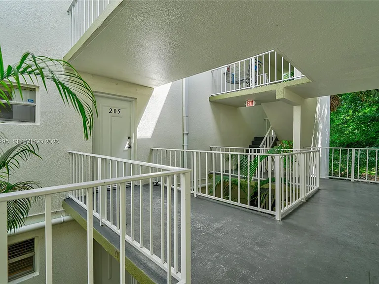 4205 N University Dr #205 — Photo 1