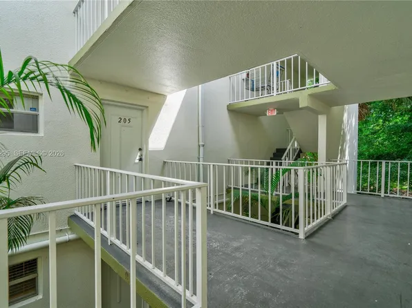 4205 N University Dr APT 205, Fort Lauderdale, FL 33351