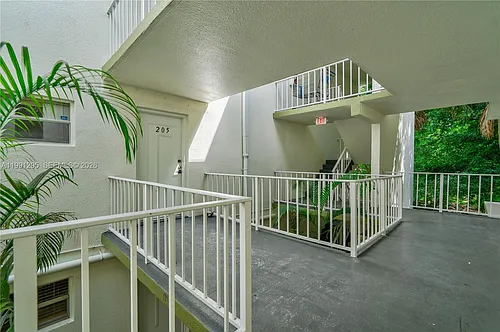 4205 N University Dr #205 Photo 1